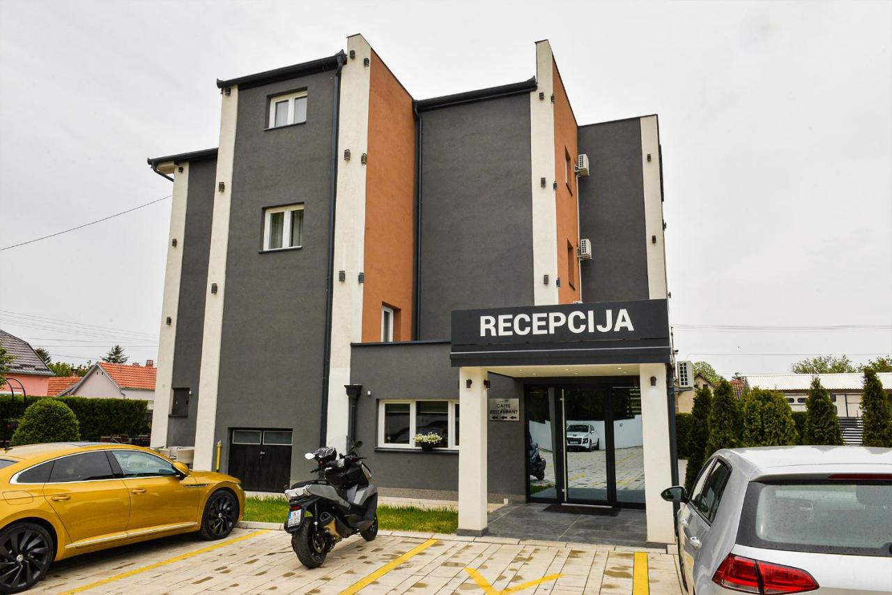 Apartments 29 Indija Exterior photo